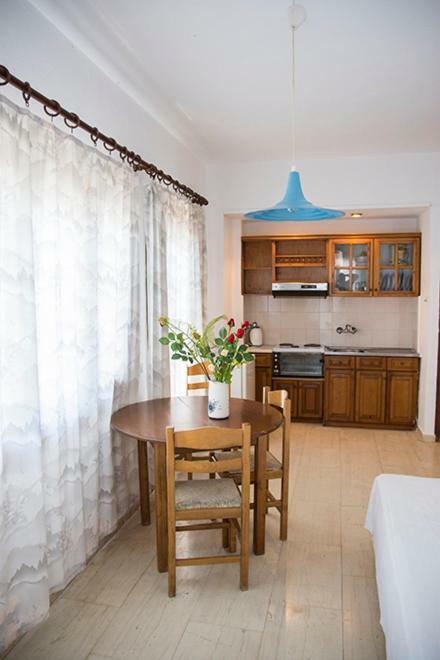 הרסוניסוס Villa Nena מראה חיצוני תמונה